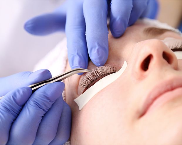 Dazzling Lash Bar: Up to 40% Off Lashes & More